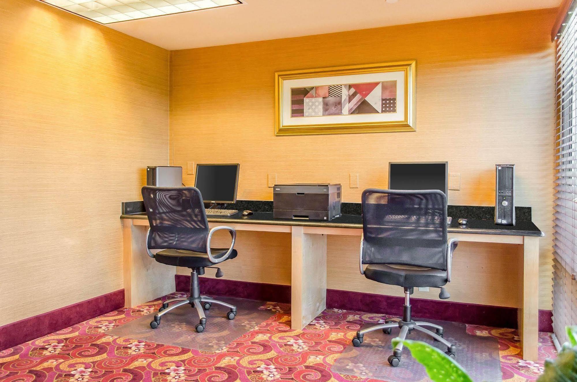 Comfort Inn & Suites York Ngoại thất bức ảnh